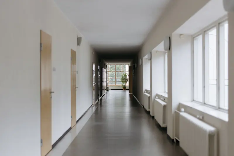 Gang in een brede school