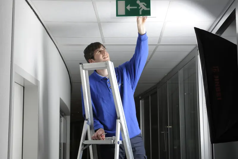 Controle van de noodverlichting